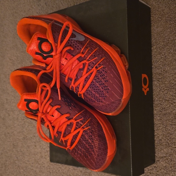 KD 8 Basketball Shoes - Picture 1 of 3
